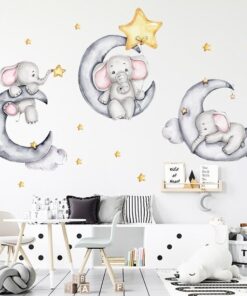 Stickers Chambre Bébé - Petit Eléphant sur la Lune avec une Etoile Ballon Stickers Chambre Bébé - Petit Eléphant sur la Lune avec une Etoile Ballon
