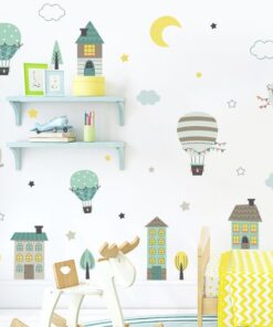 Alternative view of Stickers Chambre Bébé - Montgolfières Nuages Ville